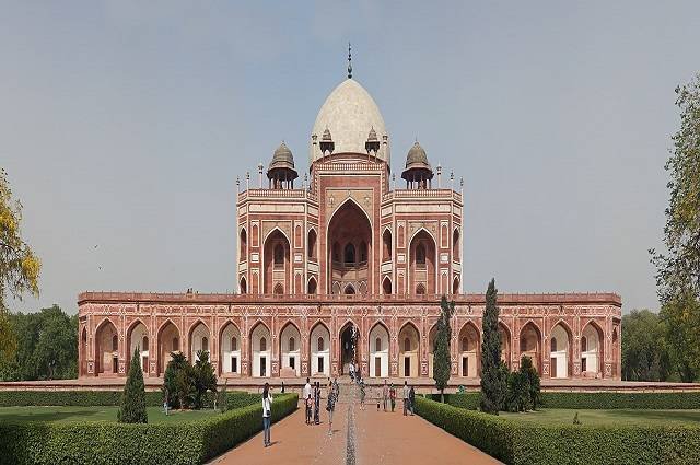 Cheap flights to Delhi